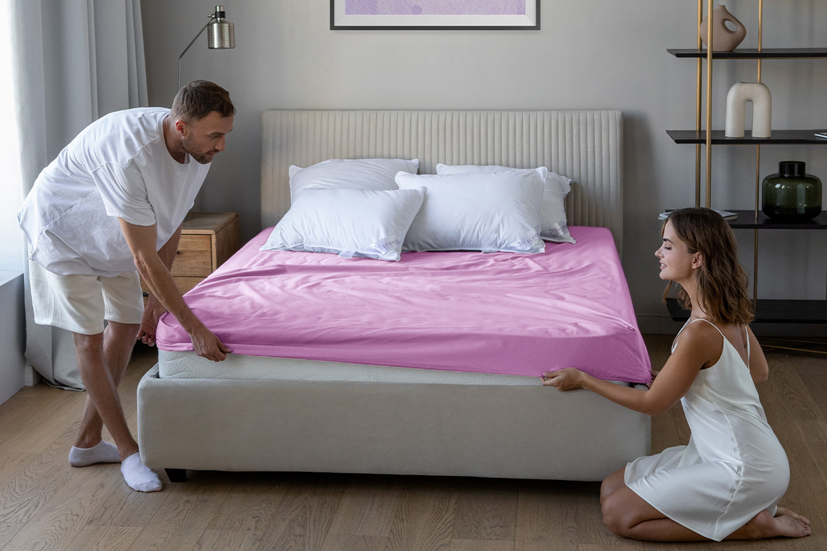 Простыня на резинке Трикотажная сиреневая