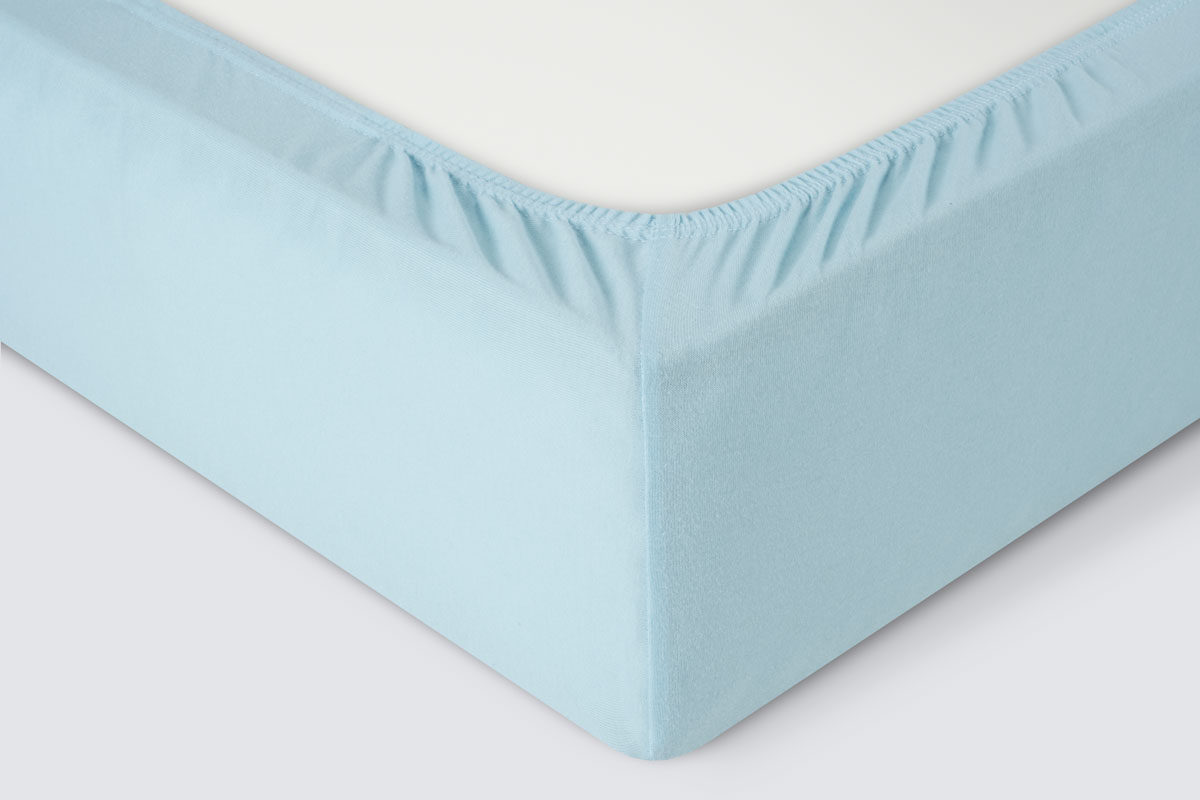 Простыня на резинке Трикотажная голубая