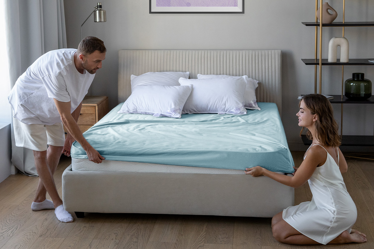 Простыня на резинке Трикотажная голубая